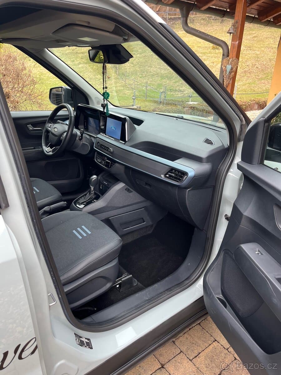 2024 Ford TOURNEO - 11