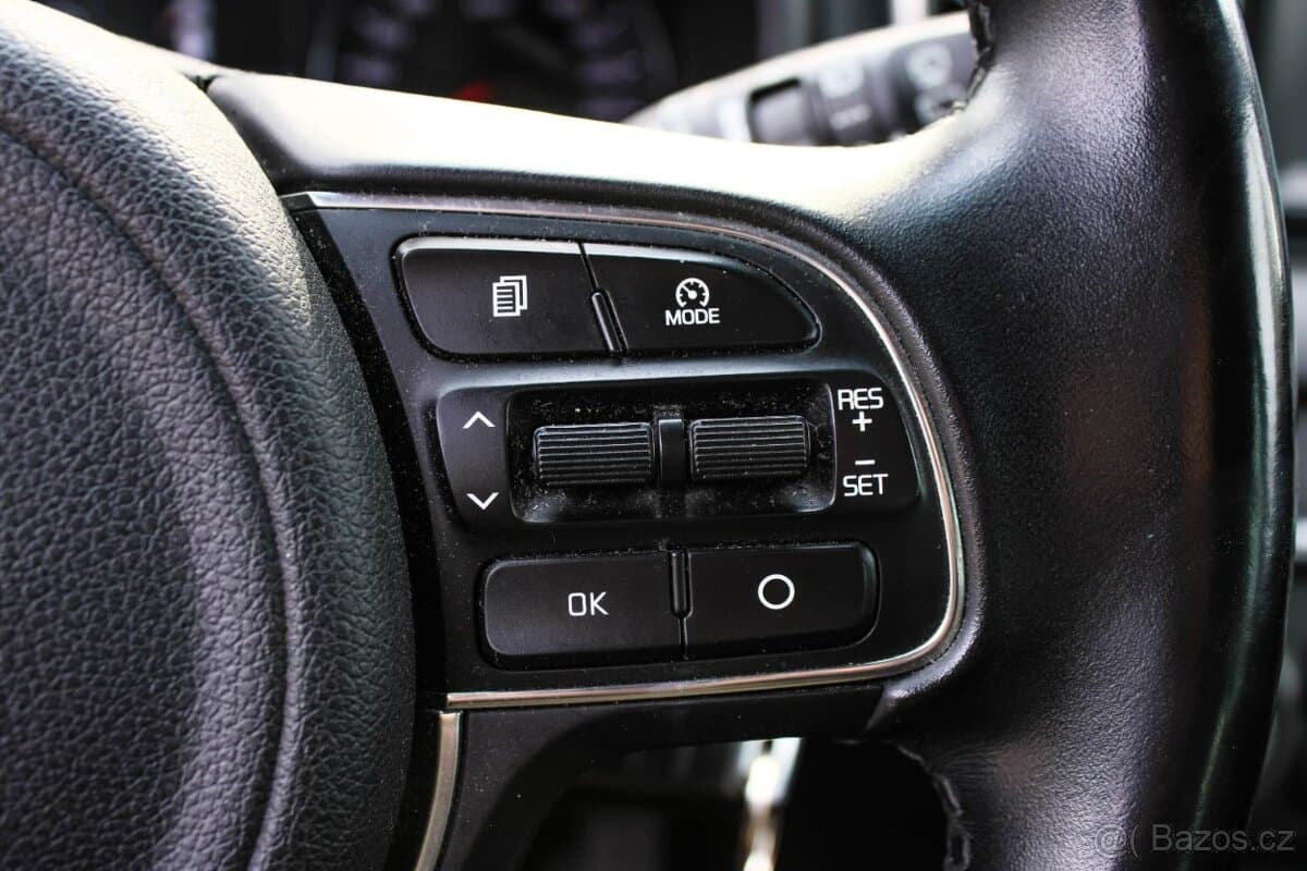 2016 Kia SPORTAGE - 11