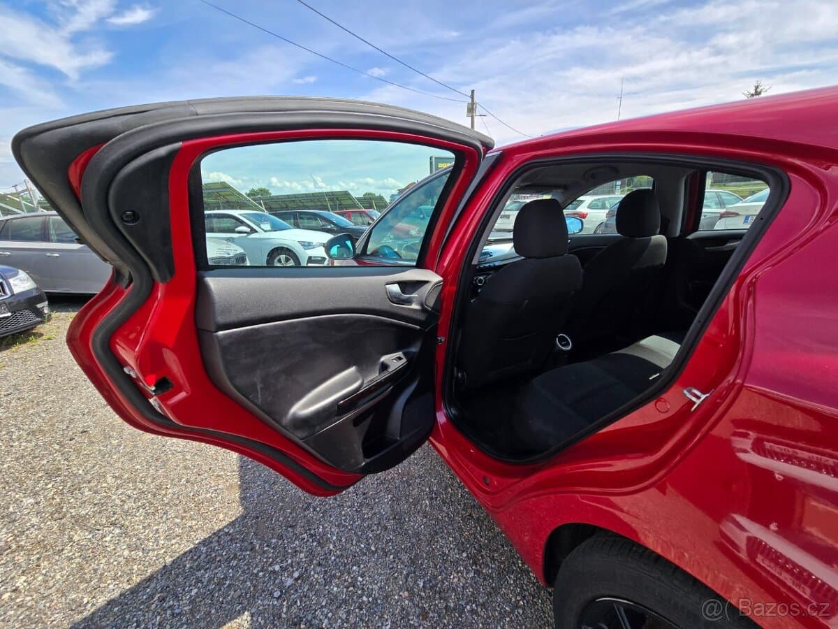 2011 Alfa Romeo GIULIETTA - 11
