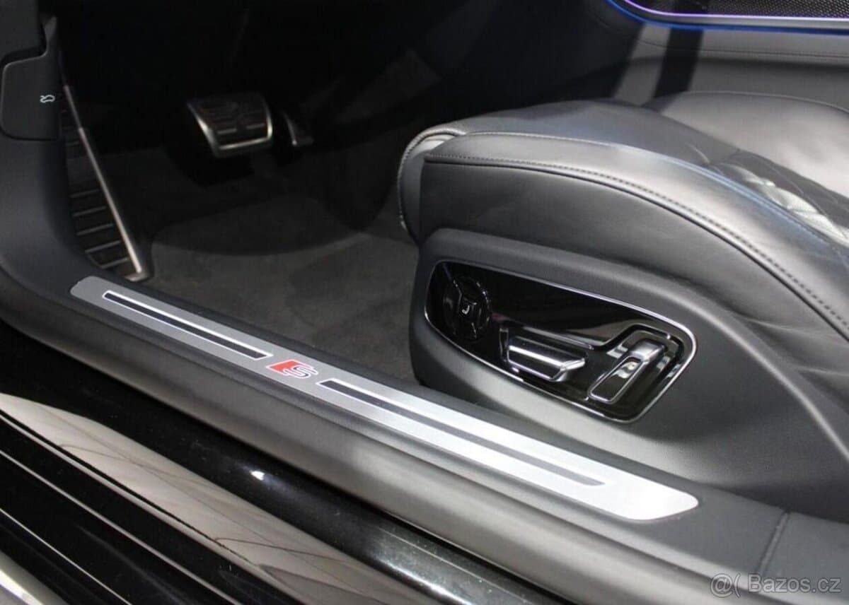 2021 Audi S8 - 11