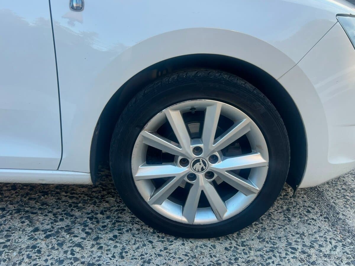 2013 Škoda RAPID - 11