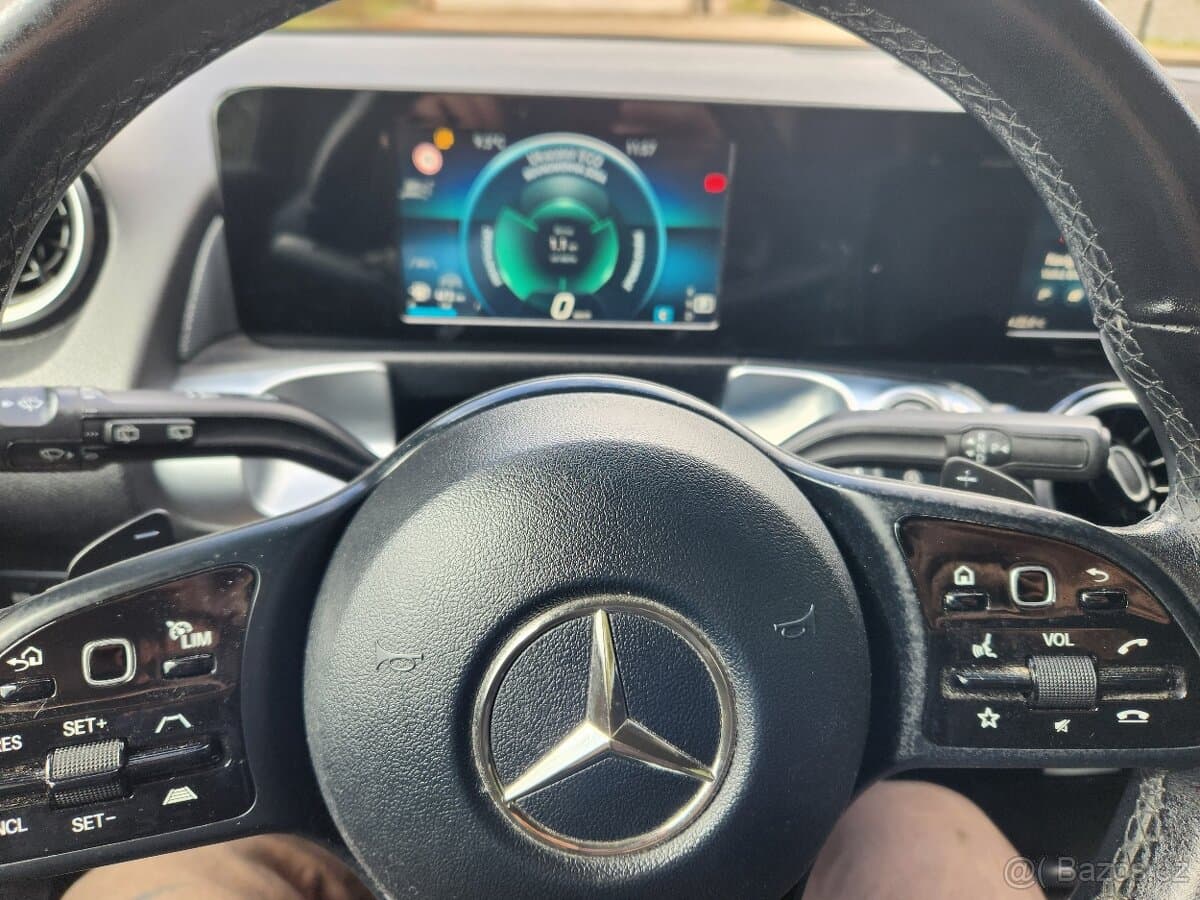 2020 Mercedes-Benz GLB - 11