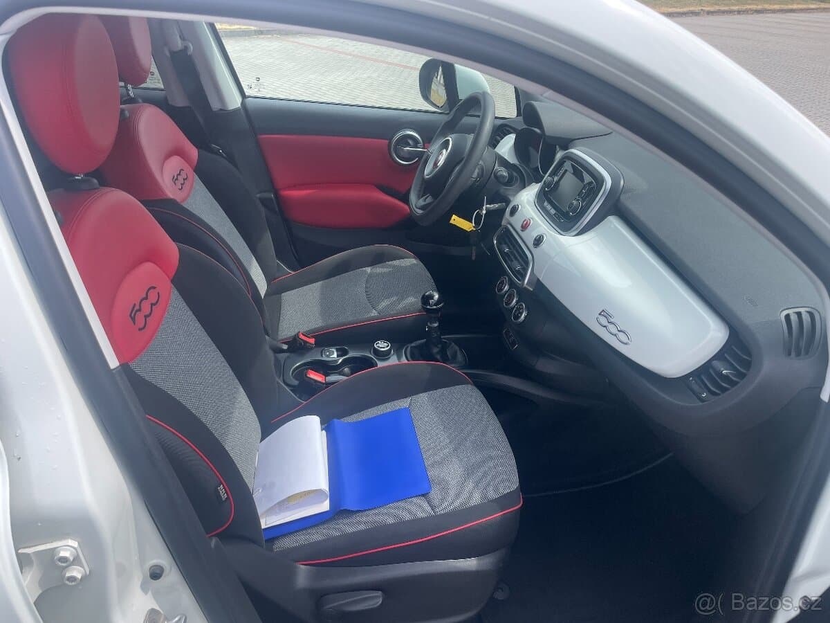 2015 Fiat 500X - 11