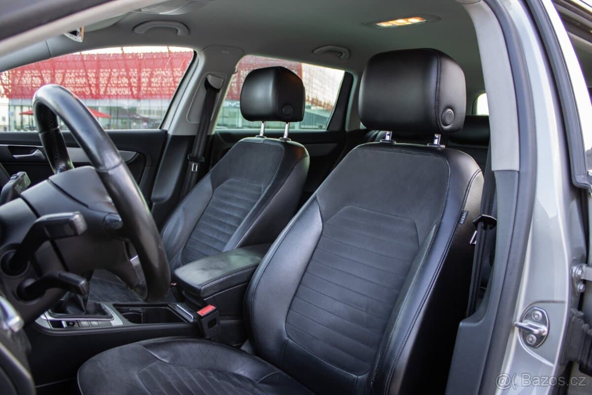 2014 Volkswagen PASSAT - 11