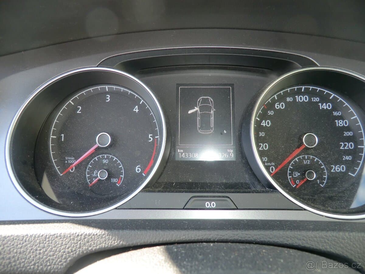 2015 Volkswagen GOLF - 11