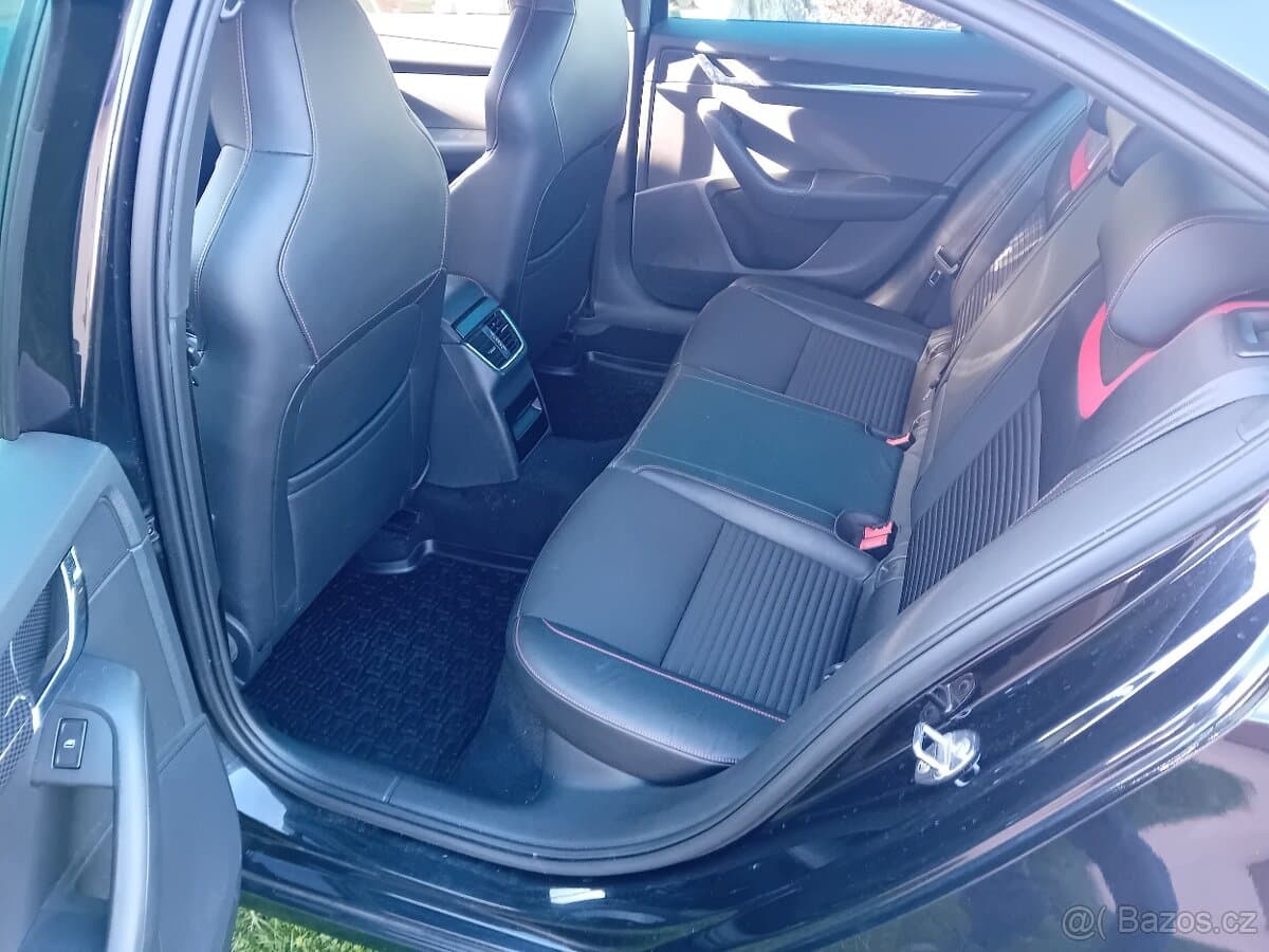 2014 Škoda OCTAVIA - 11