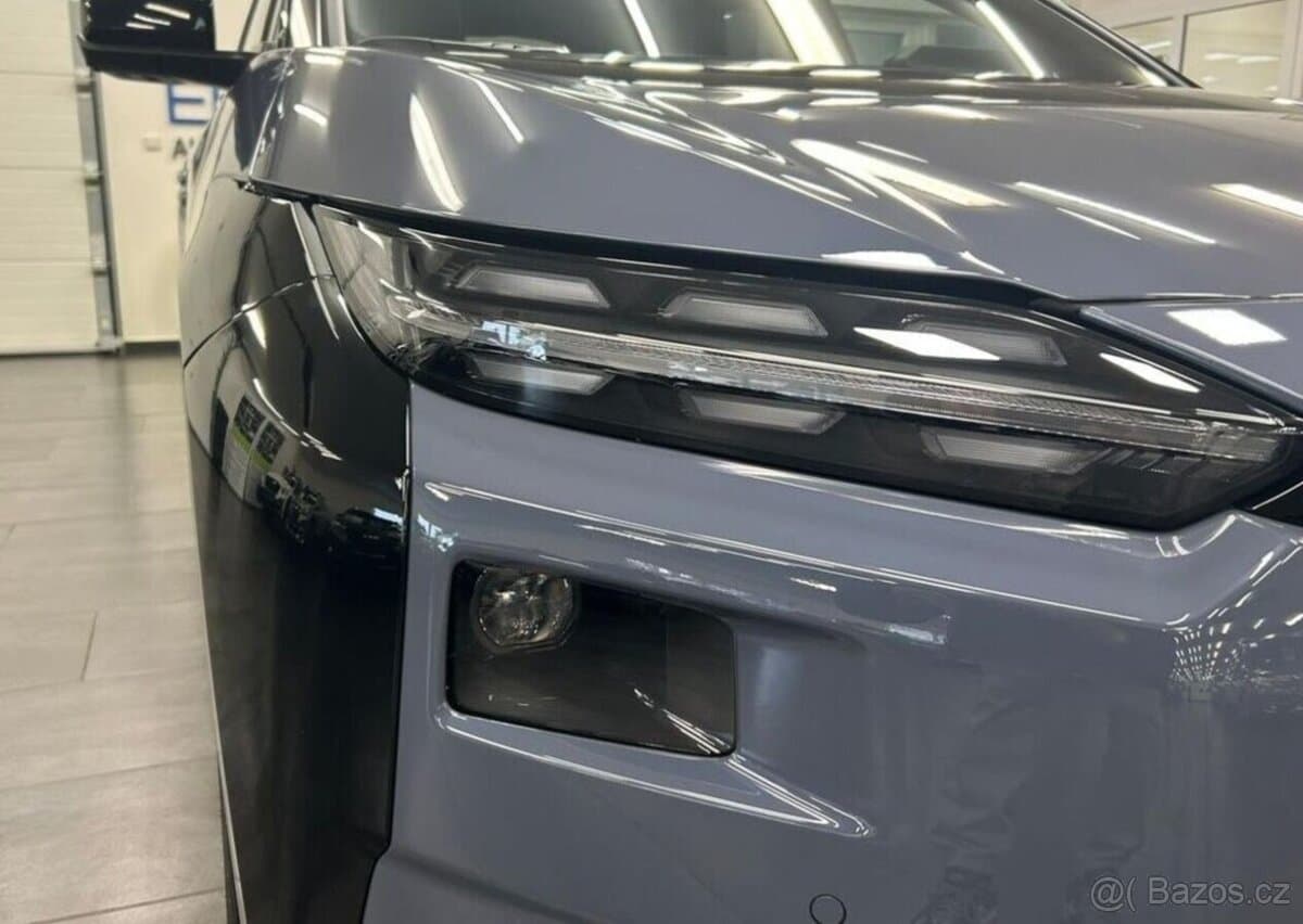 2026 Subaru SOLTERRA - 11