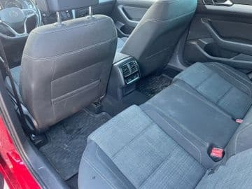 Volkswagen PASSAT - 11