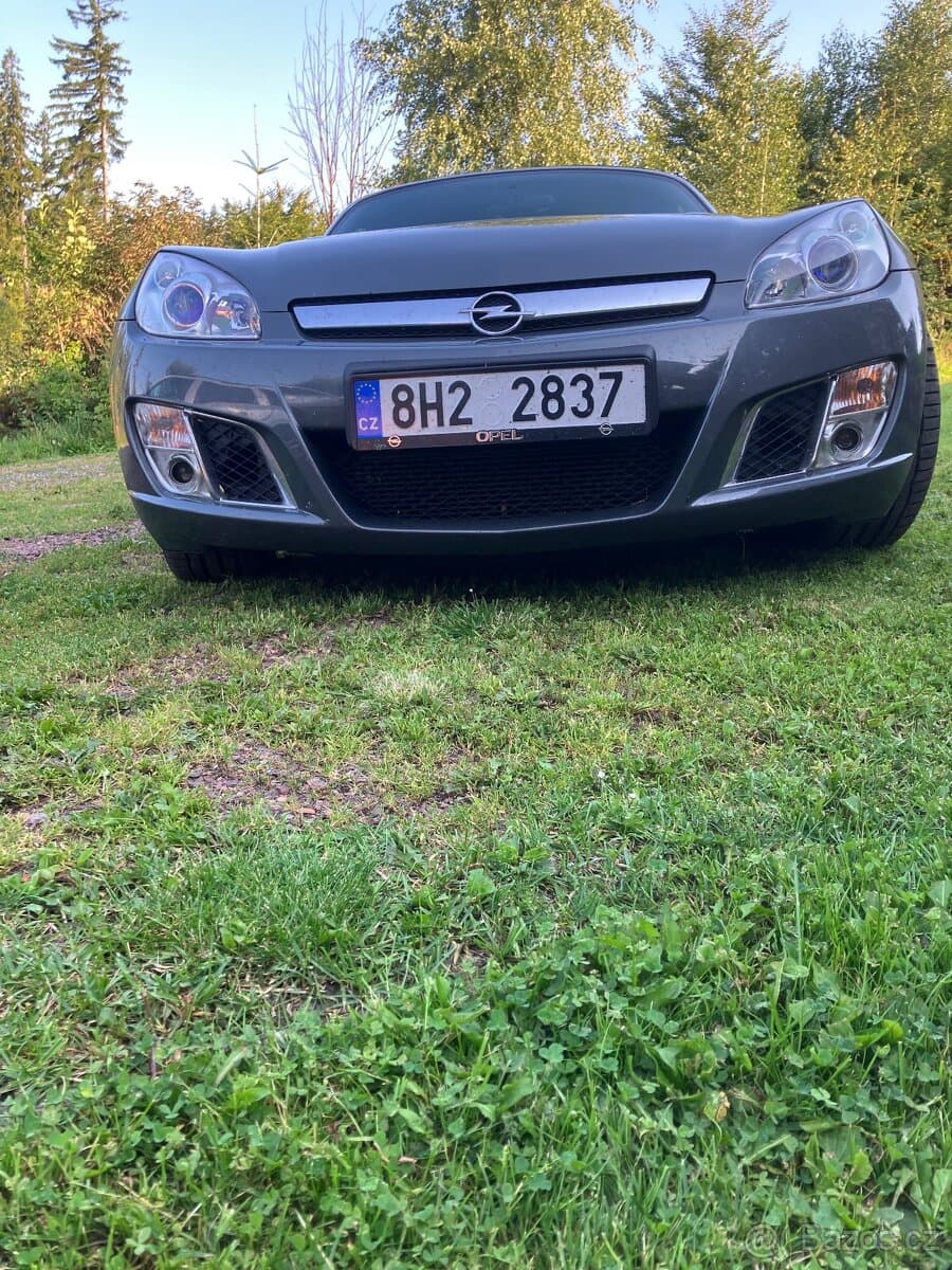 2011 Opel GT - 11