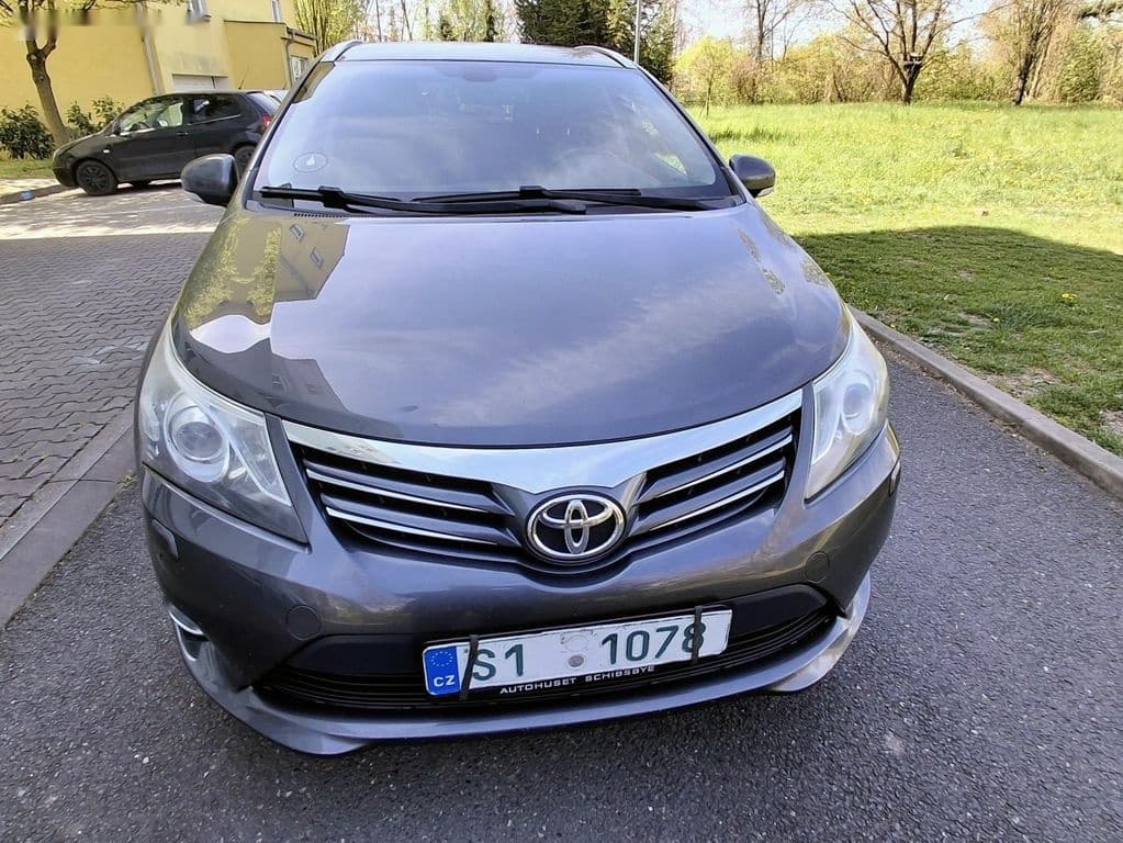 2013 Toyota AVENSIS - 11