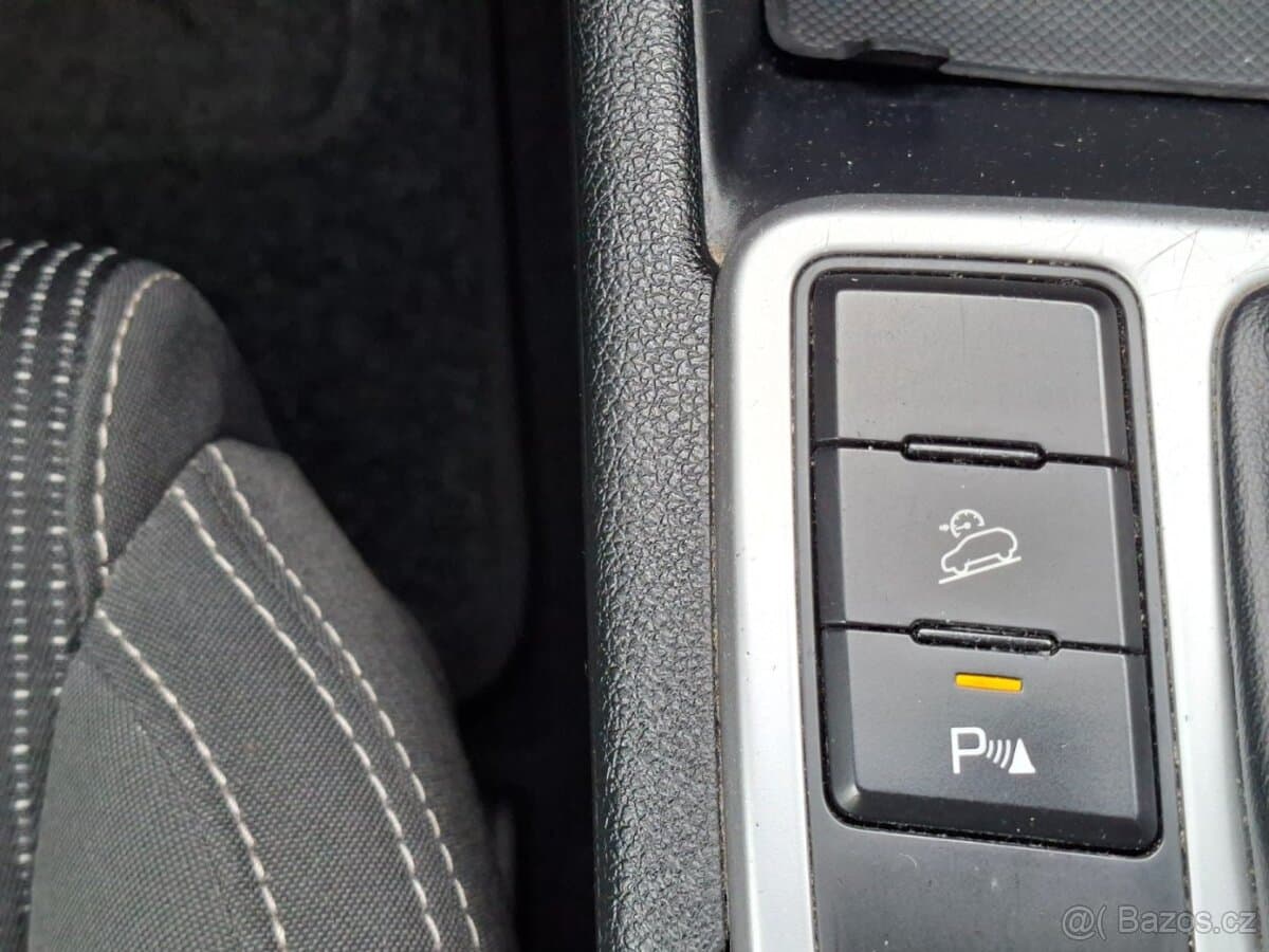 2016 Kia SPORTAGE - 11