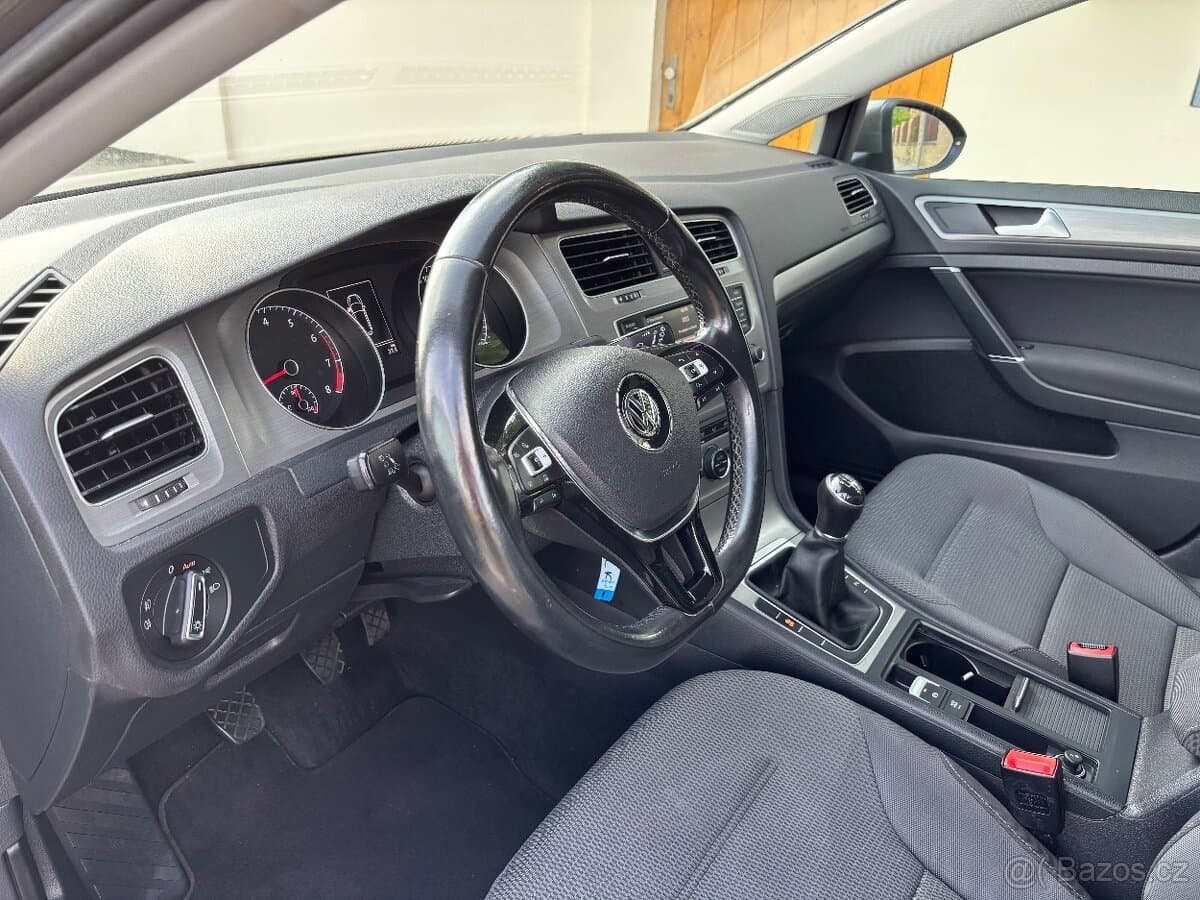 2016 Volkswagen GOLF - 11