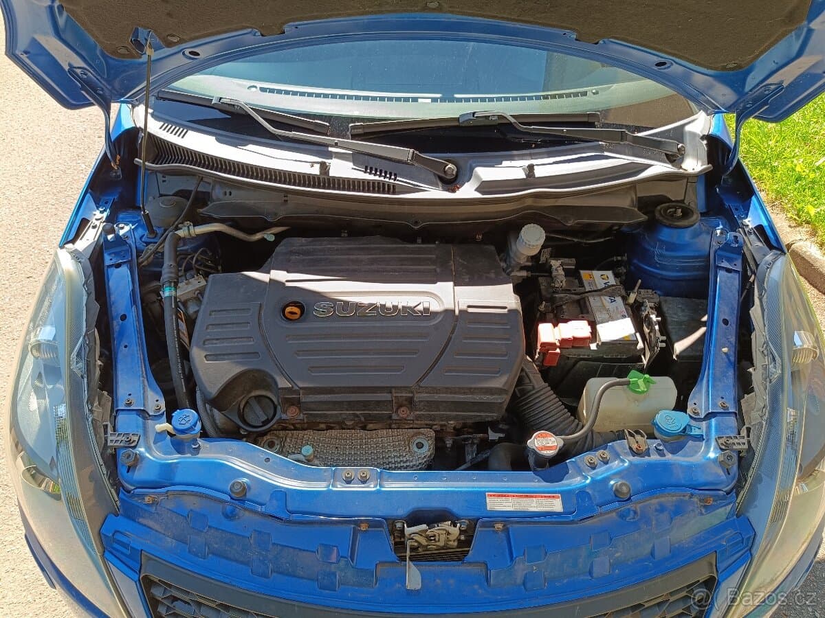 2012 Suzuki SWIFT - 11
