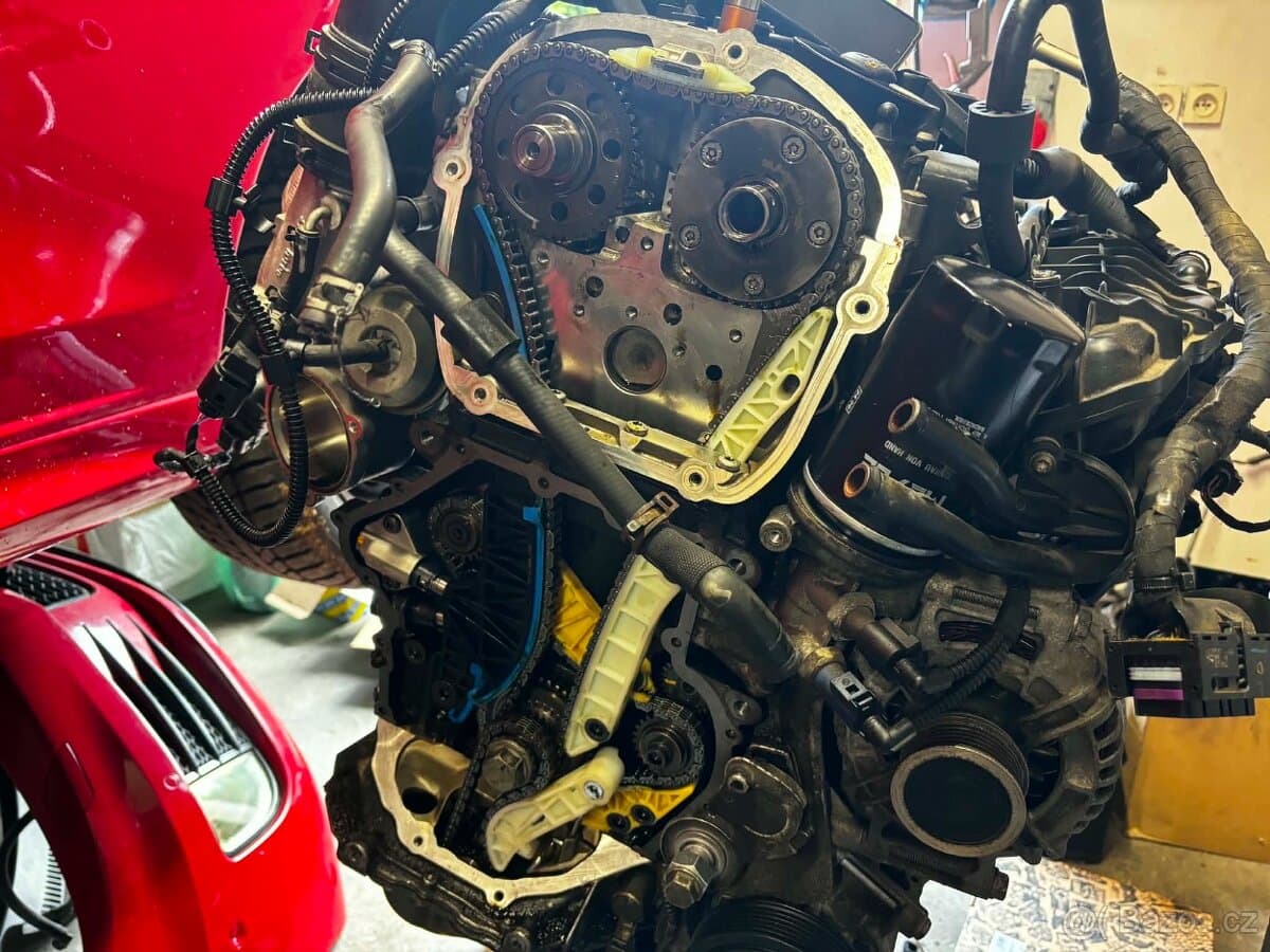 2010 Volkswagen GOLF - 11