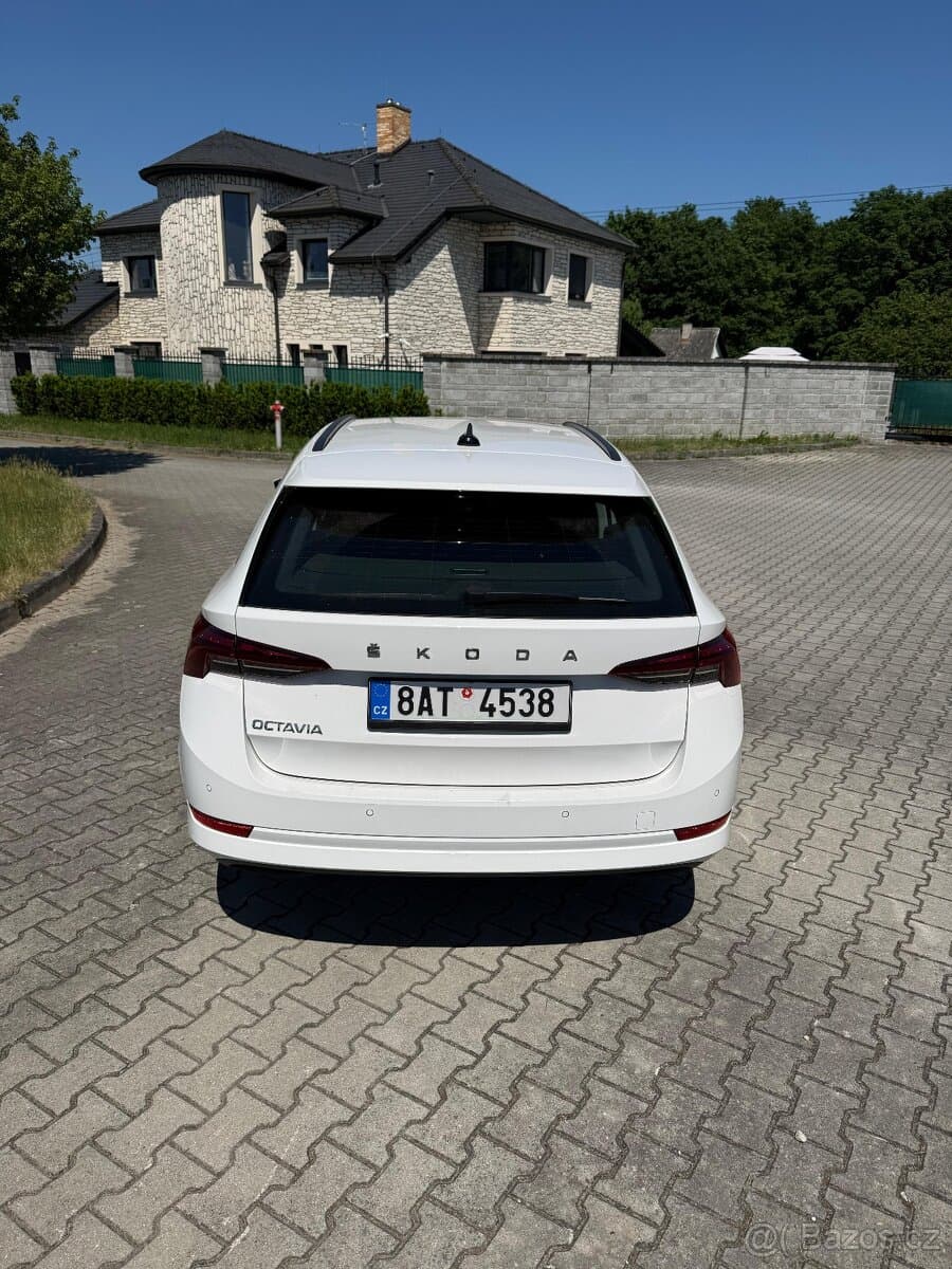 2021 Škoda OCTAVIA - 11