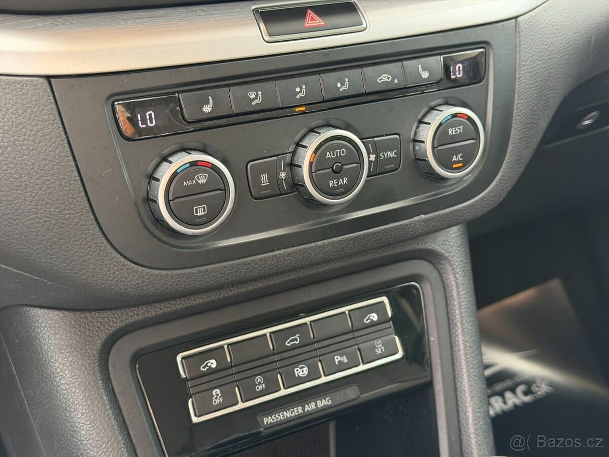 2015 Volkswagen SHARAN - 11