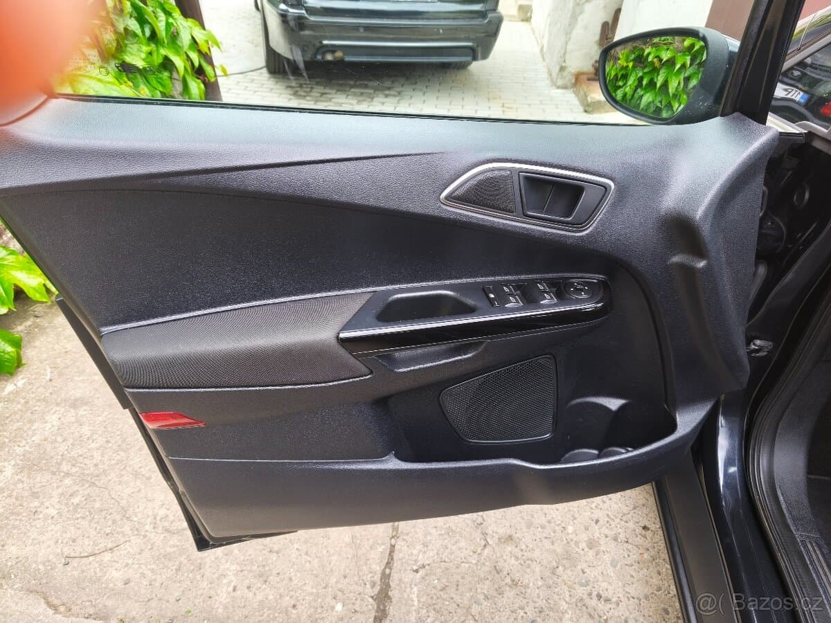 2013 Ford B-MAX - 11