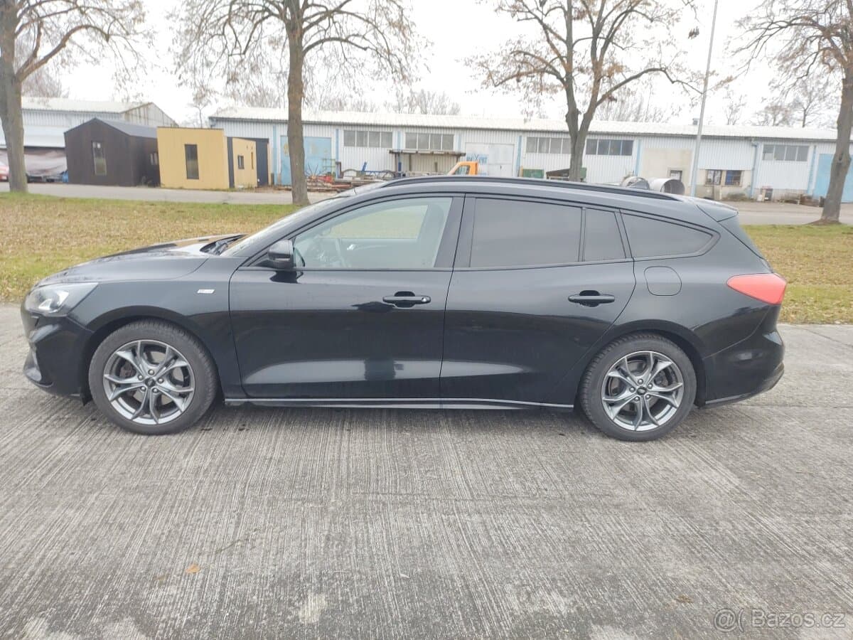 2021 Ford FOCUS - 11