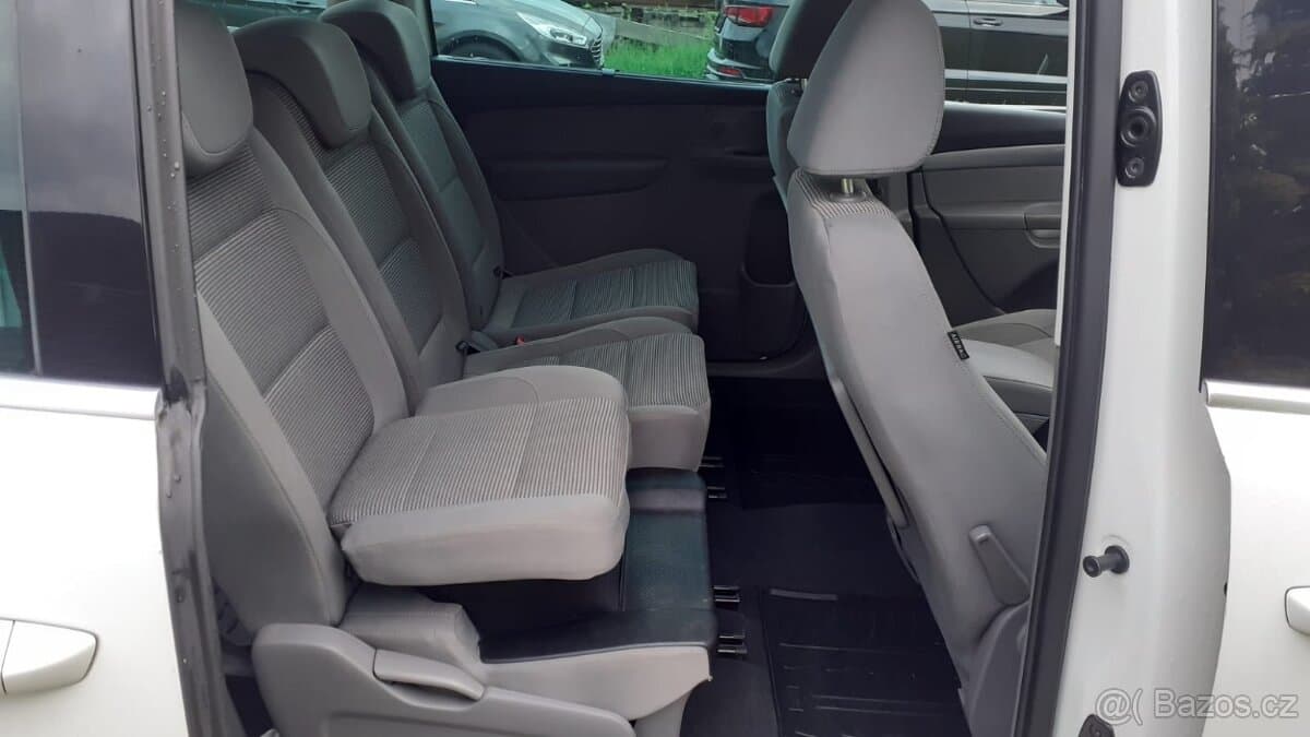 Volkswagen SHARAN - 11