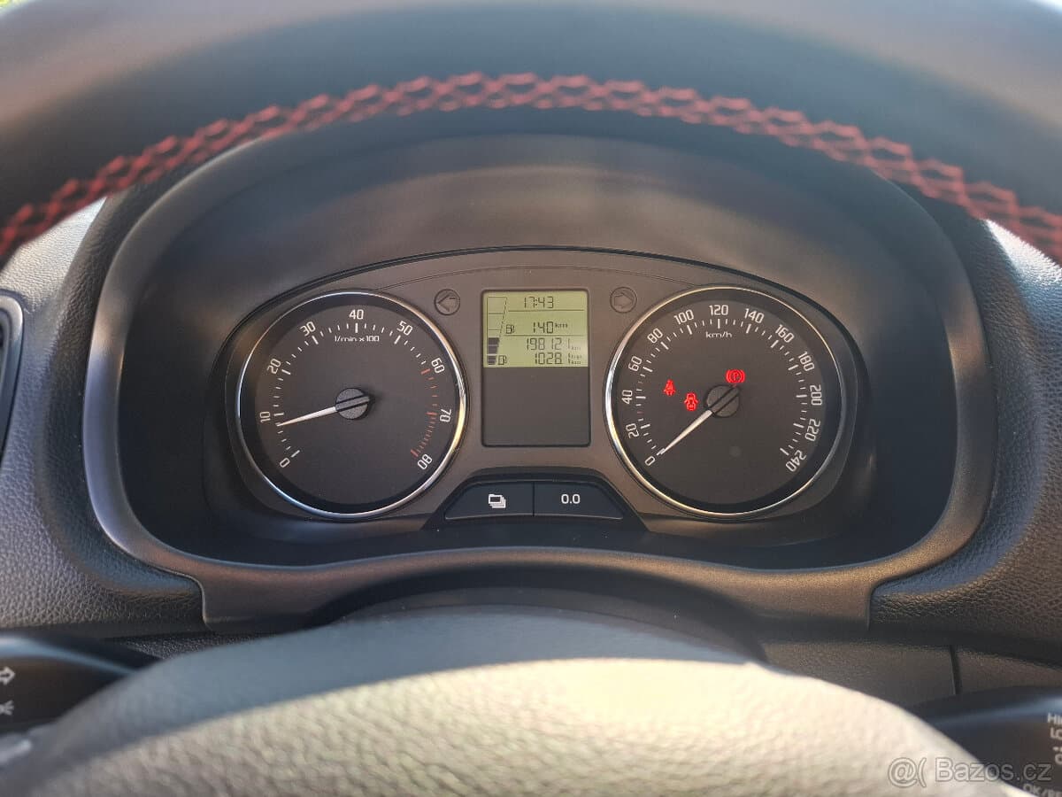 Škoda FABIA - 11