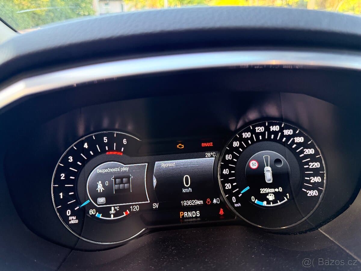 Ford S-MAX - 11