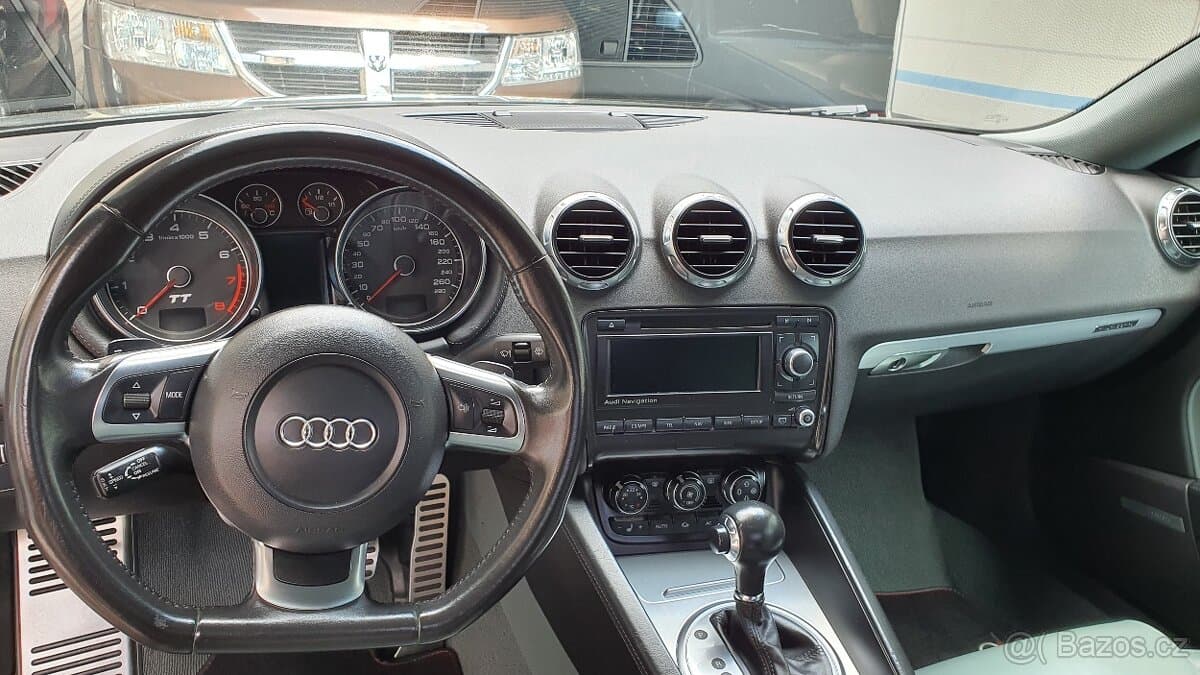2006 Audi TT - 11