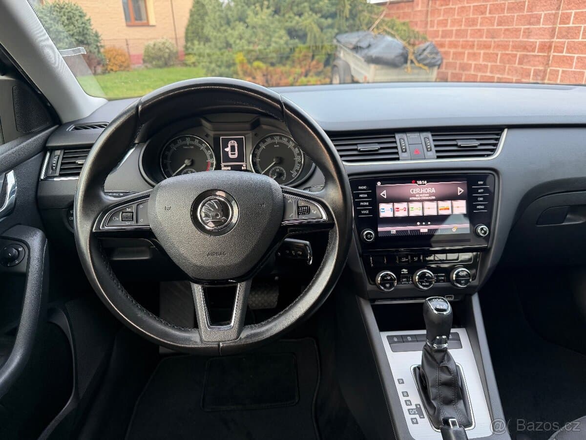 2018 Škoda OCTAVIA - 11