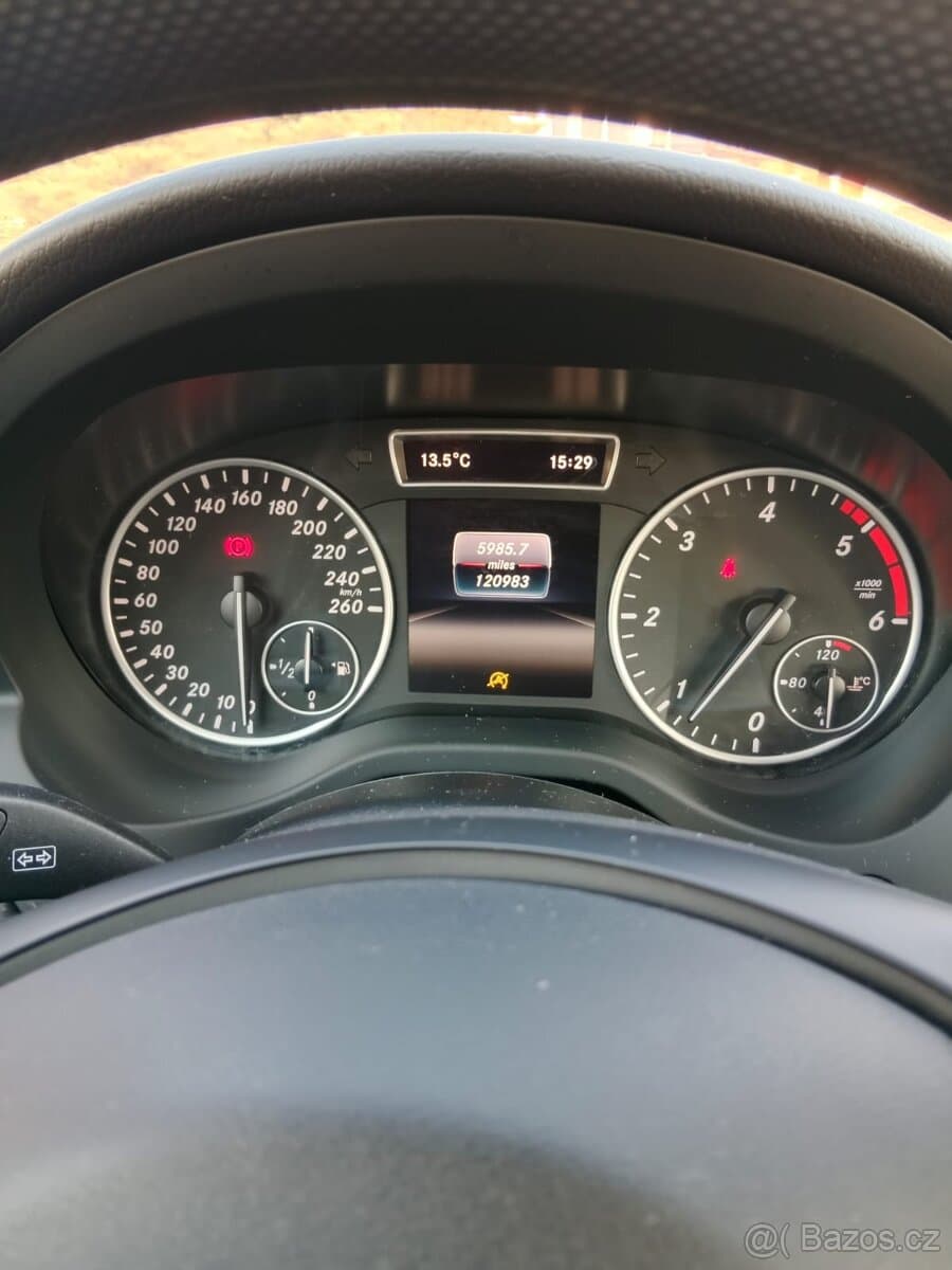 2017 Mercedes-Benz GLA - 11