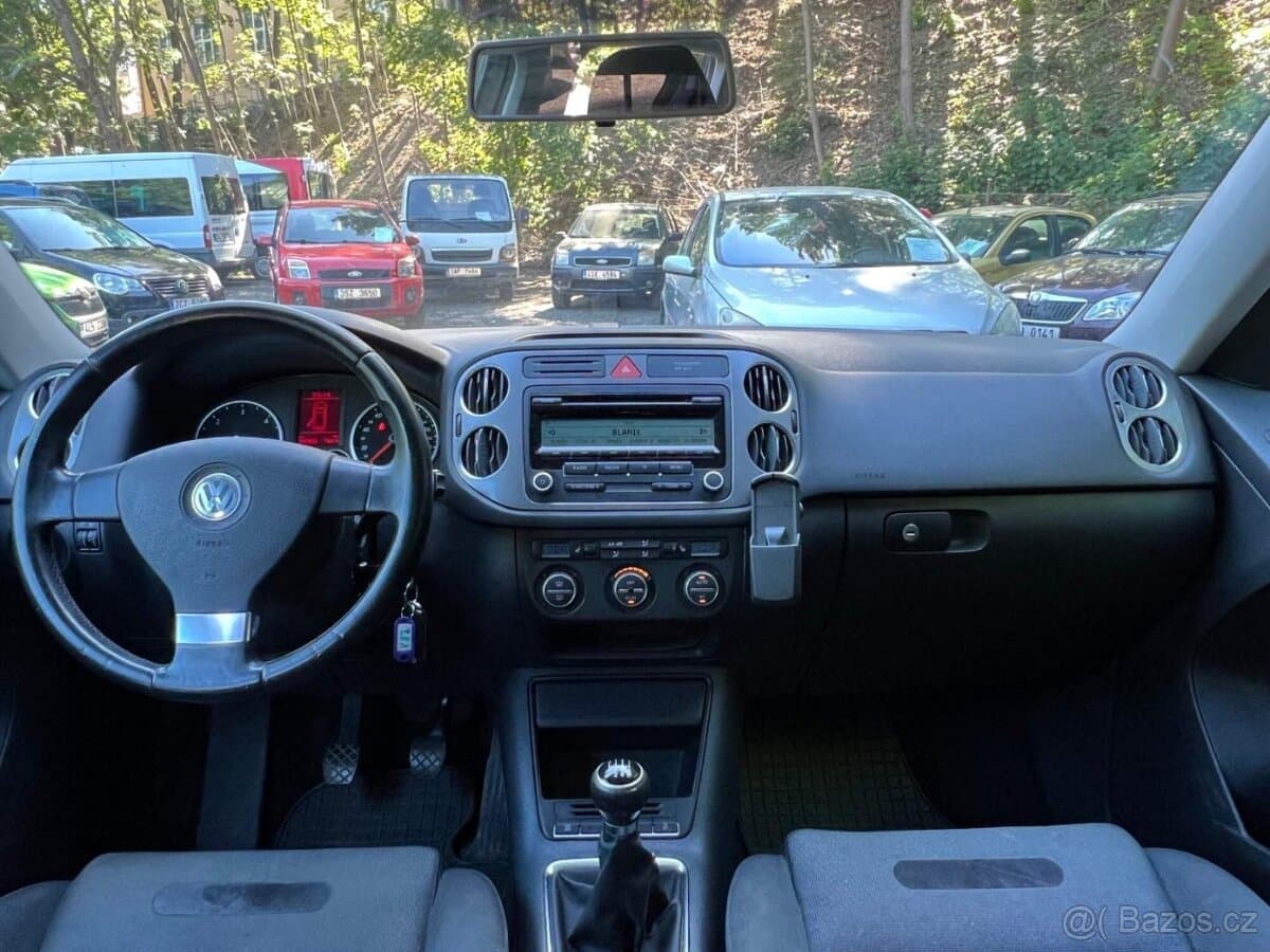 2009 Volkswagen TIGUAN - 11