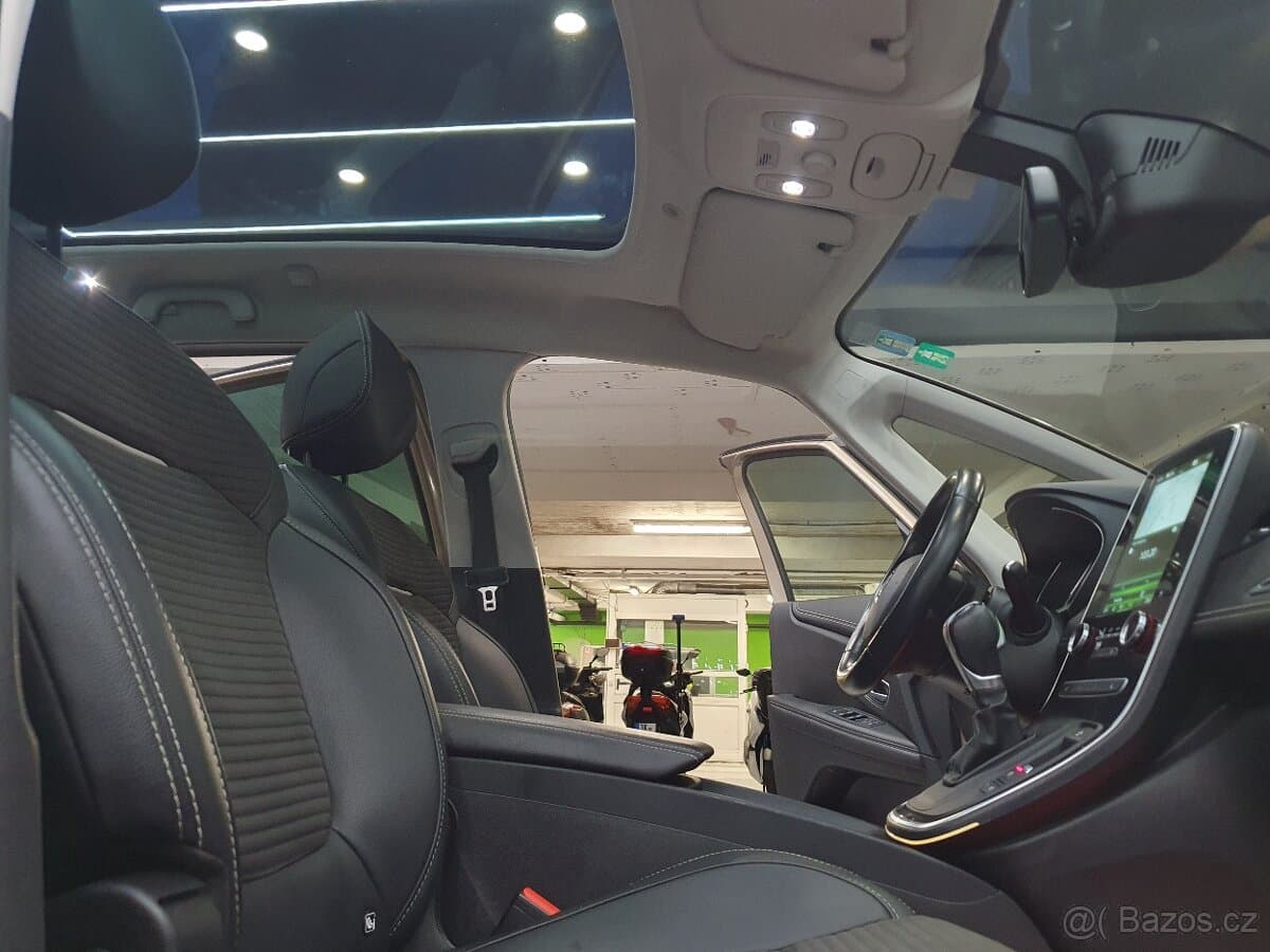 2018 Renault SCENIC - 11