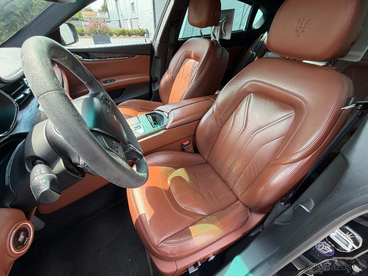 2015 Maserati QUATTROPORTE - 11