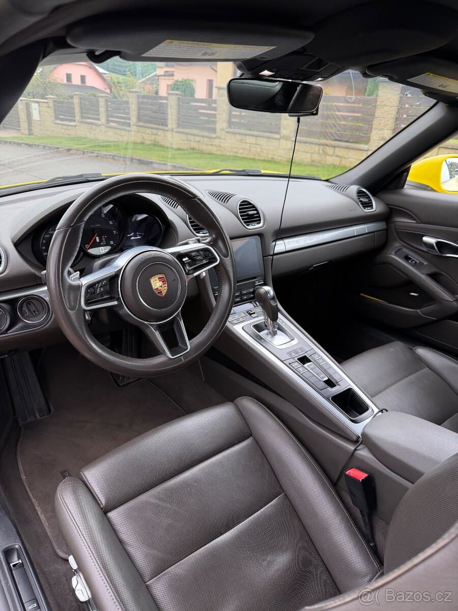 Porsche 718 - 11