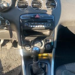 2013 Peugeot 308 - 11