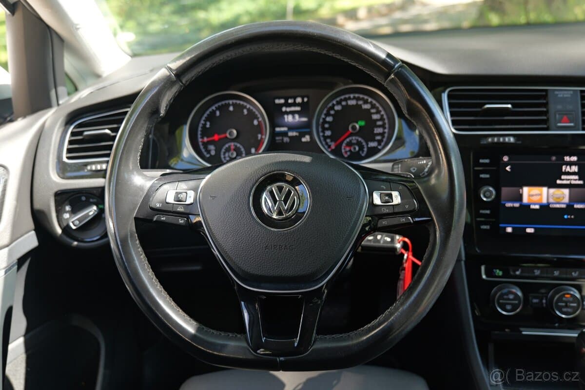 2017 Volkswagen GOLF - 11