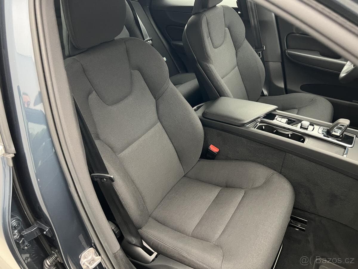 2021 Volvo XC60 - 11