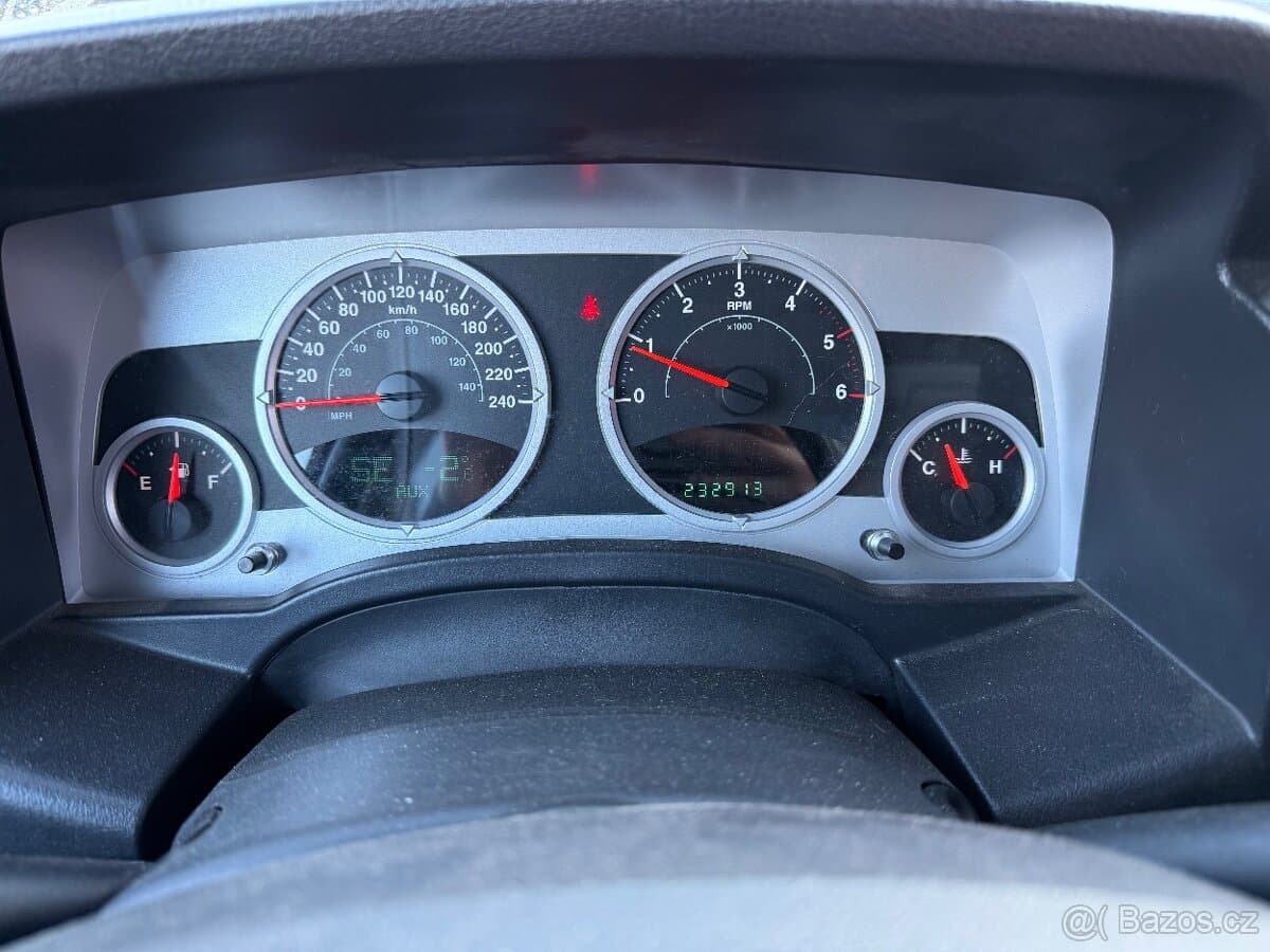 2009 Jeep PATRIOT - 11