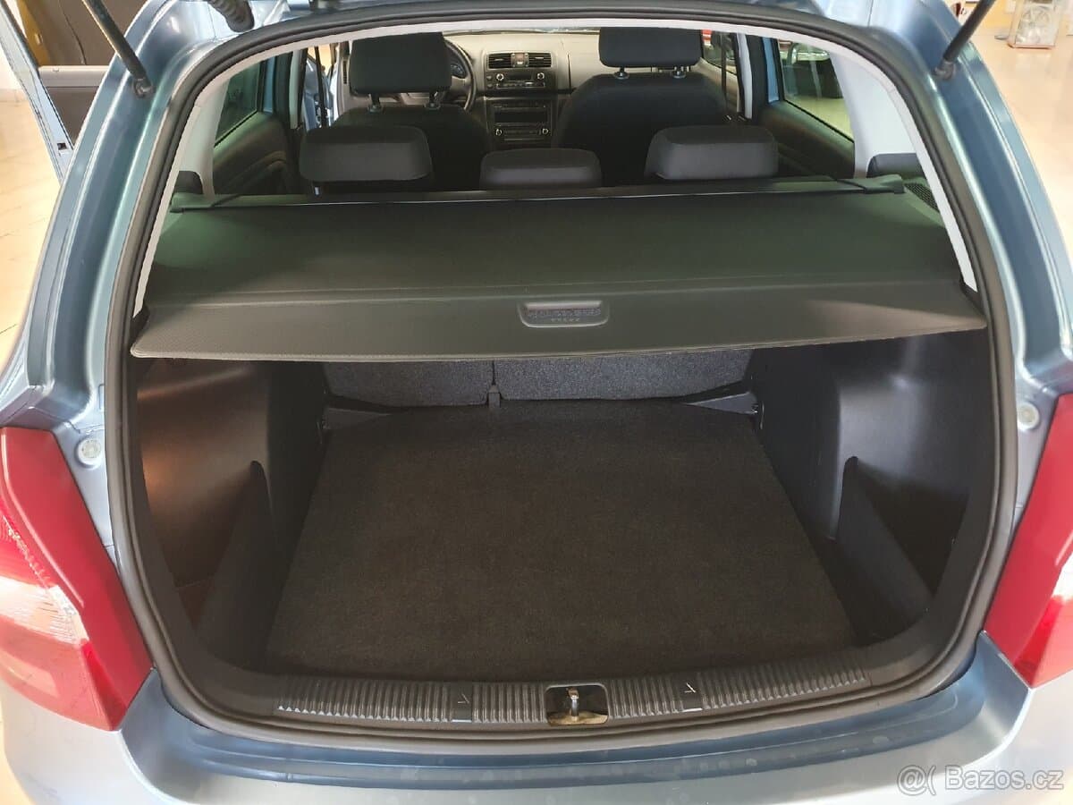 2010 Škoda FABIA - 11