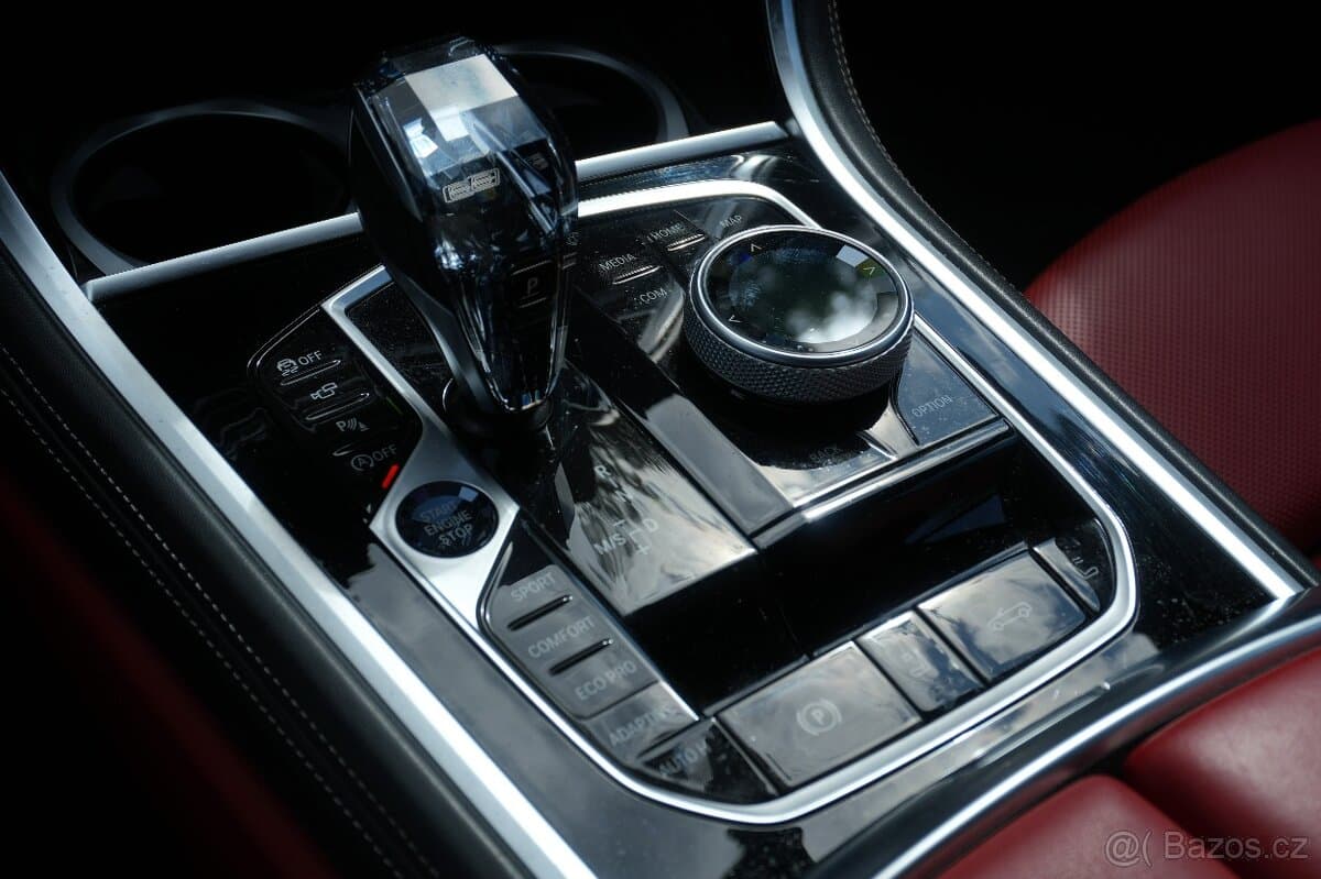 2023 BMW M8 - 11