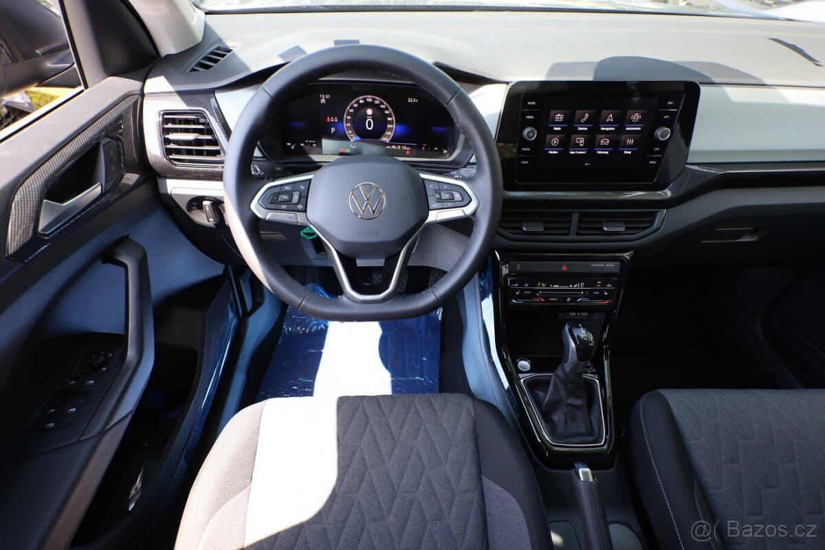 Volkswagen T-CROSS - 11