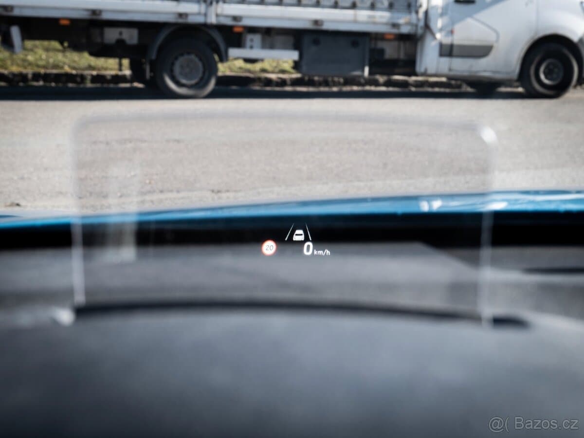 2021 Hyundai KONA - 11
