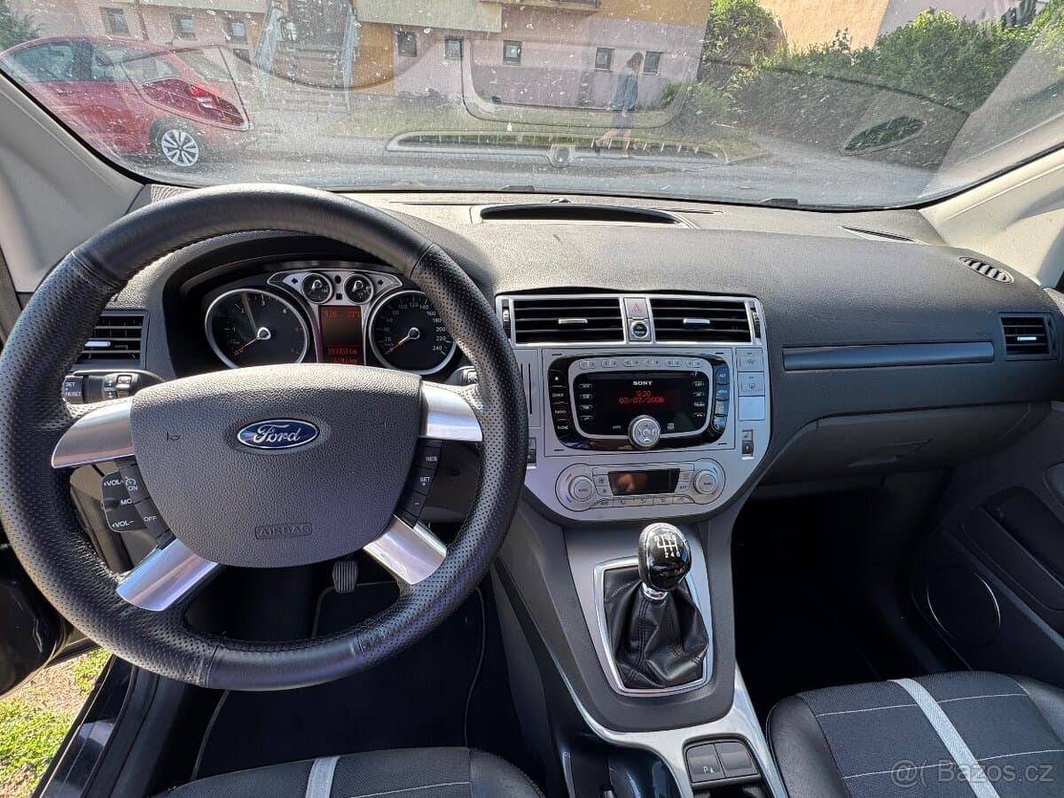 2009 Ford KUGA - 11