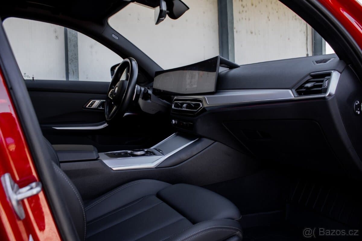 2023 BMW M3 - 11