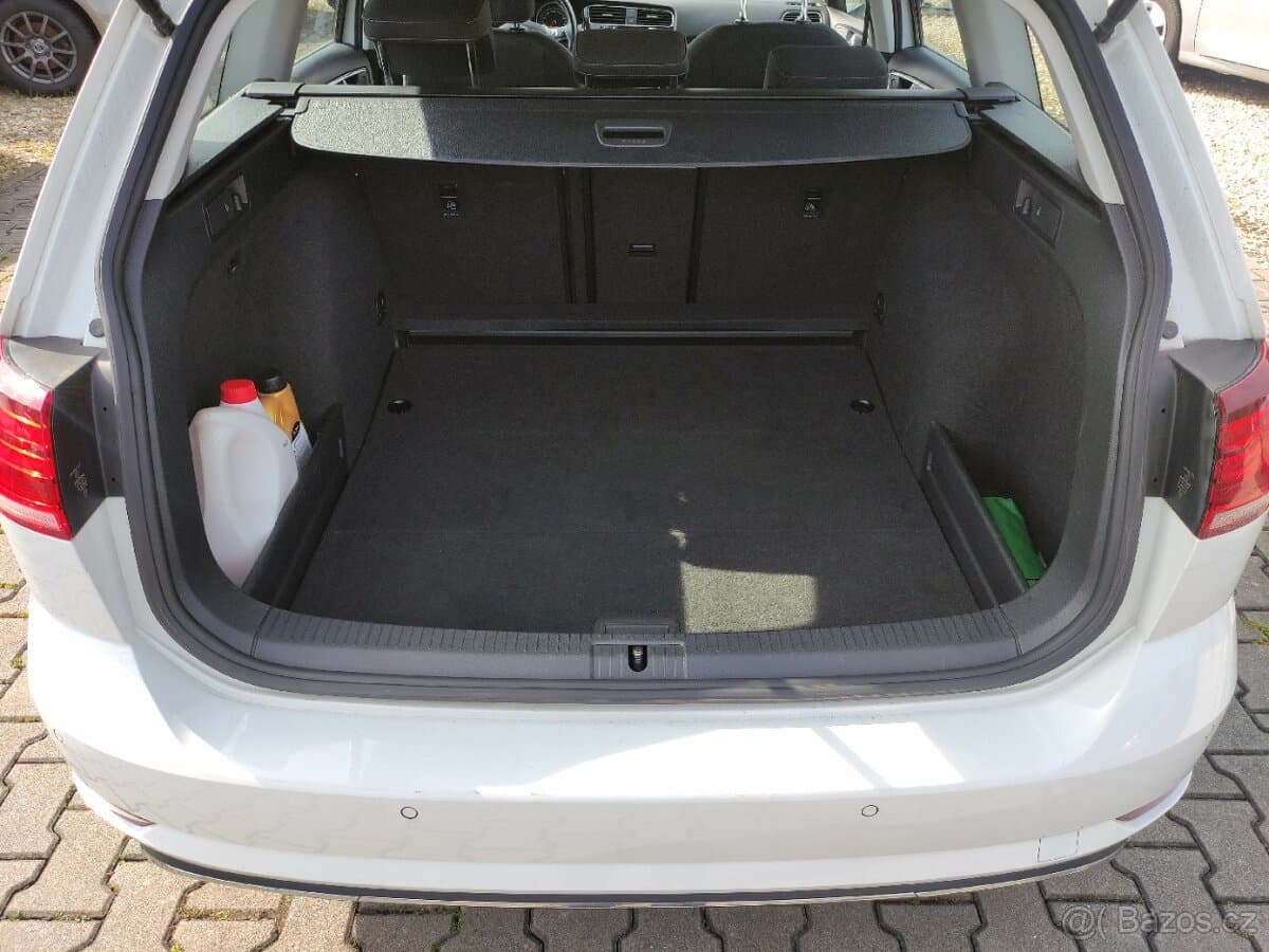 2019 Volkswagen GOLF - 11