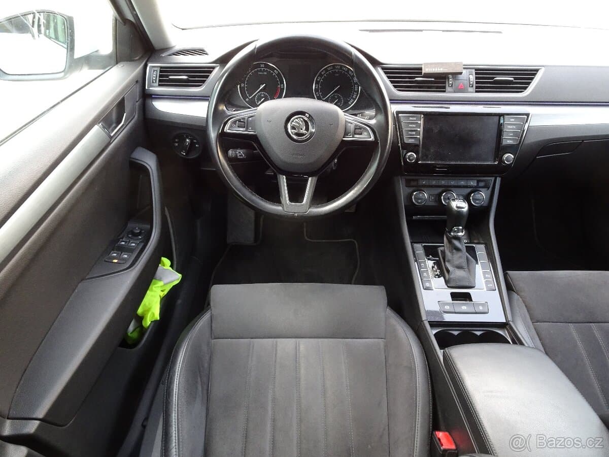 2016 Škoda SUPERB - 11
