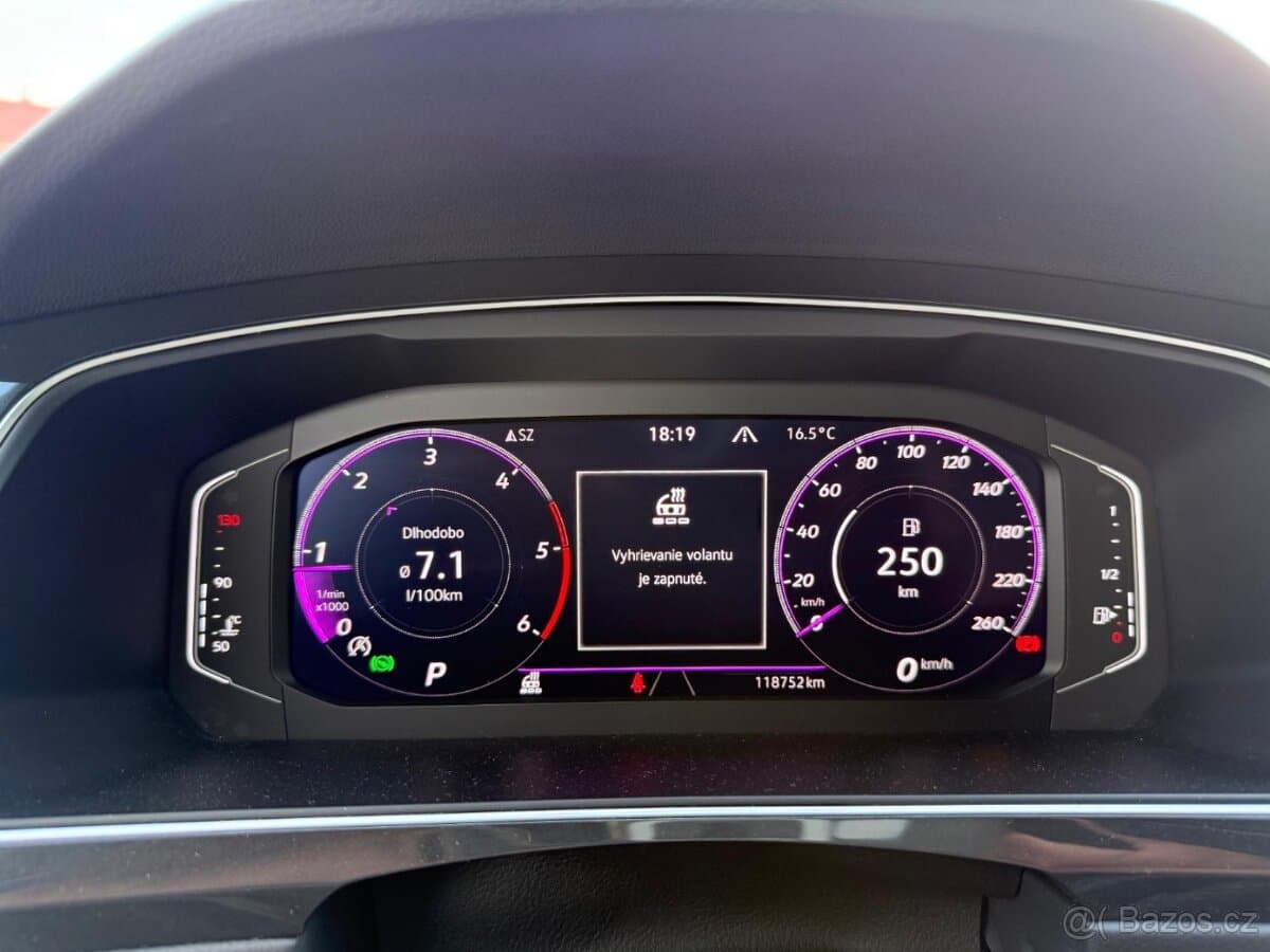 2021 Volkswagen TIGUAN - 11