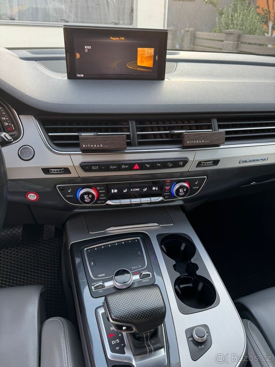 2016 Audi Q7 - 11