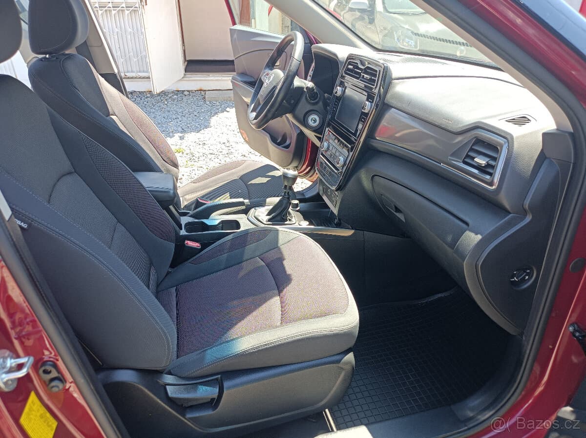 2020 SsangYong TIVOLI - 11