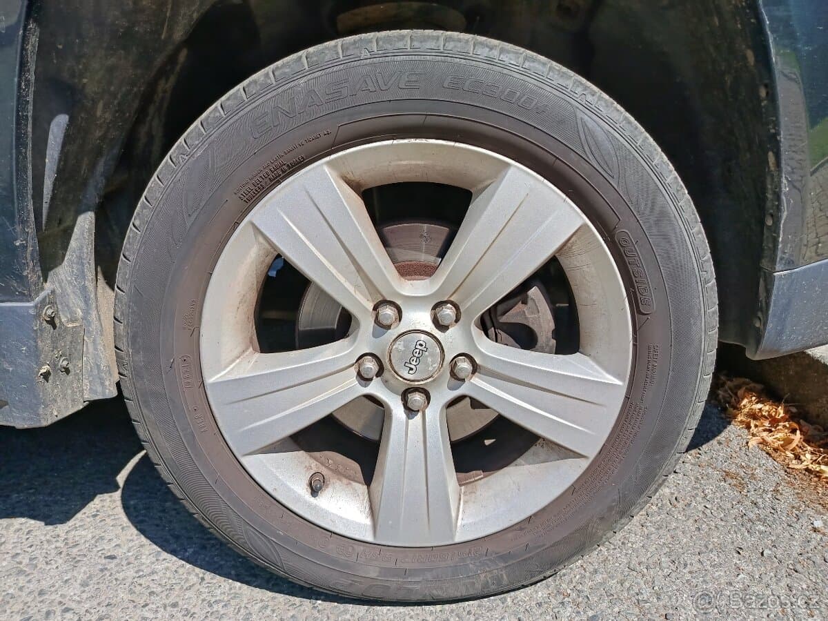 2011 Jeep COMPASS - 11