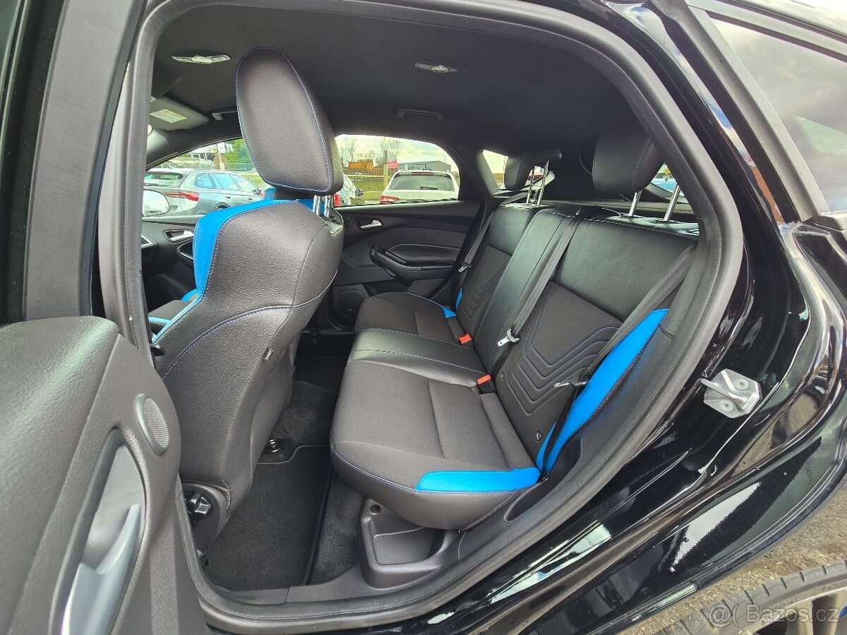 2017 Ford FOCUS - 11