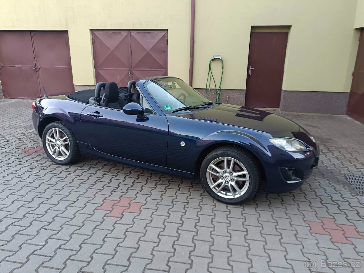2010 Mazda MX-5 - 11